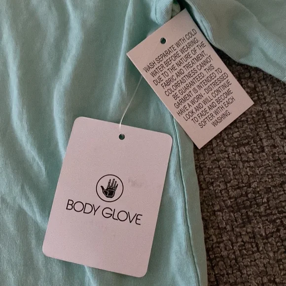 Body Glove T-Shirt - Picture 2 of 4
